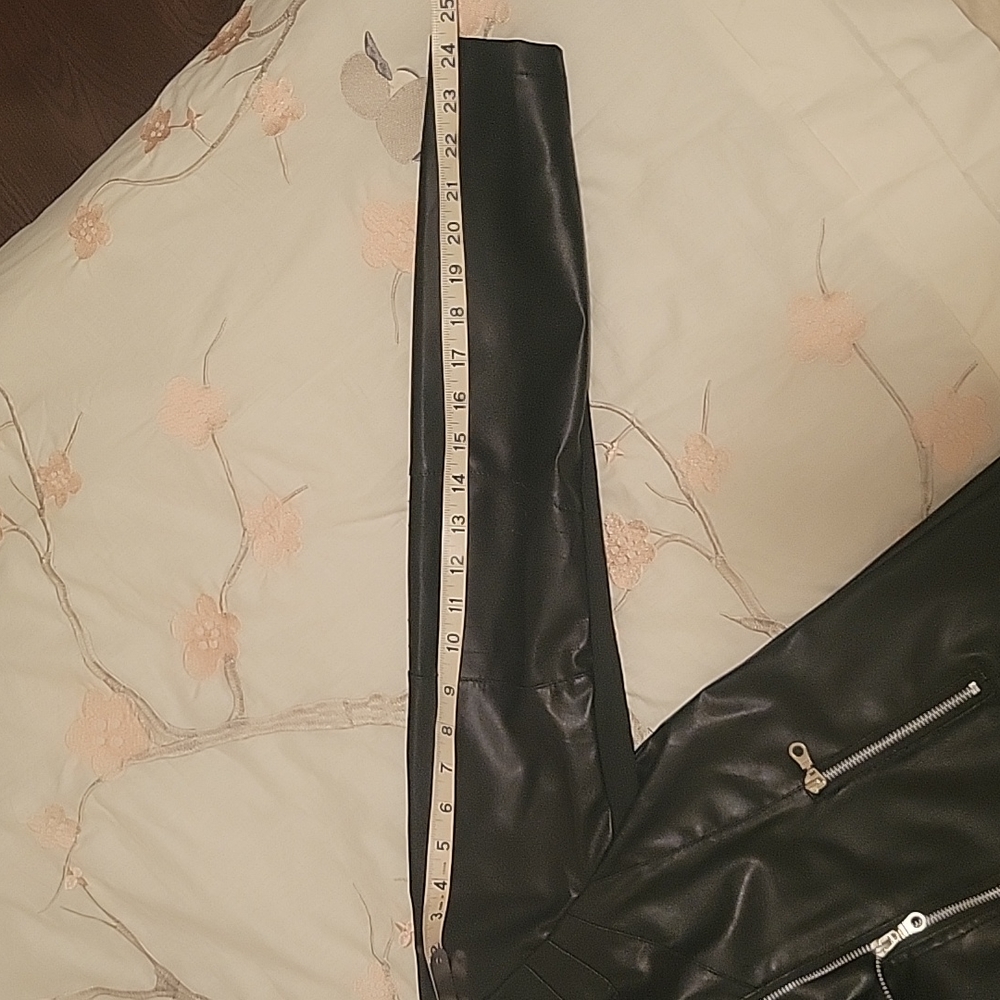 $10 Clean Out Sale - Picture 7 of 7